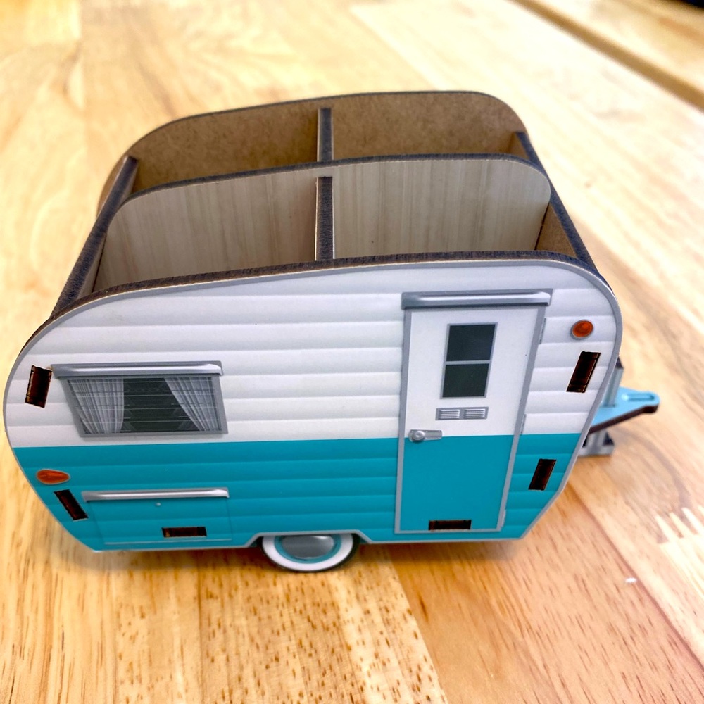 Adorable RV pencil/supplies holder